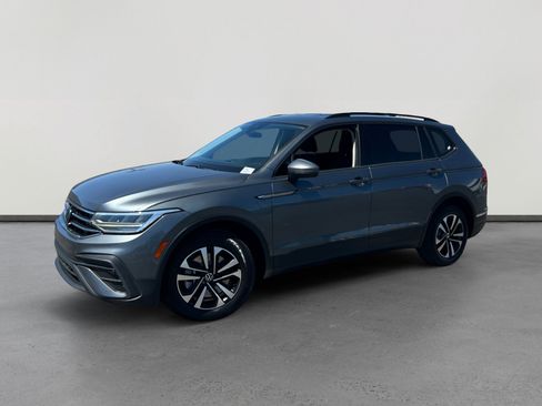 Used 2023 Volkswagen Tiguan S w/ Driver Assistance Package FWD image 1