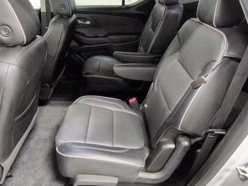 Used 2020 Chevrolet Traverse High Country w/ LPO, Floor Liner Package image 21