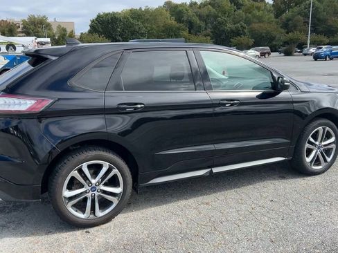 Used 2018 Ford Edge Sport w/ Technology Package image 5