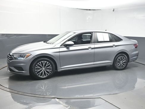 Used 2021 Volkswagen Jetta S w/ Driver Assistance Package FWD image 4