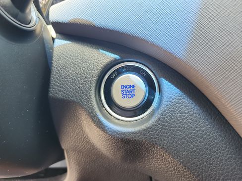 Used 2018 Hyundai Santa Fe Sport FWD image 27