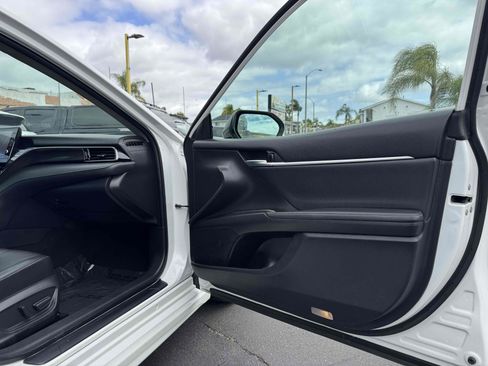 Used 2021 Toyota Camry XSE w/ Navigation Upgrade Package FWD image 22
