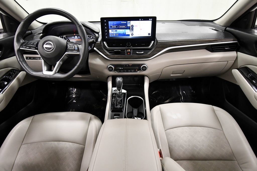 Used 2024 Nissan Altima 2.5 SL AWD/4WD image 3