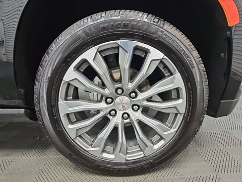 Used 2021 GMC Yukon XL Denali w/ Denali Premium Package image 53