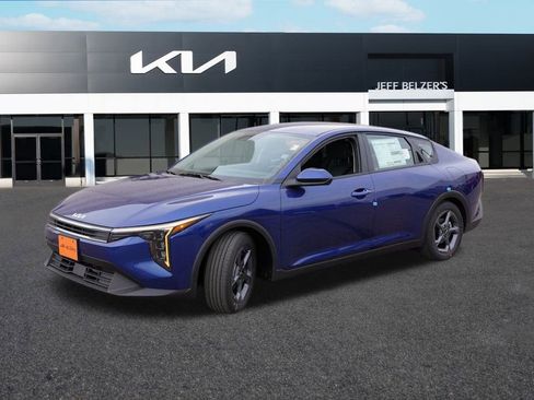 New 2025 Kia K4 LXS image 7