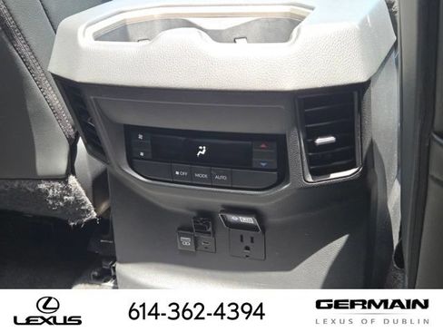 Used 2024 Toyota Sequoia Limited w/ Tow Technology Package AWD/4WD image 29