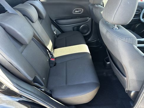 Used 2018 Honda HR-V EX image 15