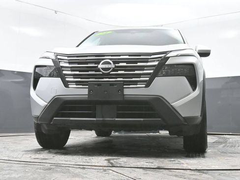Used 2024 Nissan Rogue SV AWD/4WD image 51