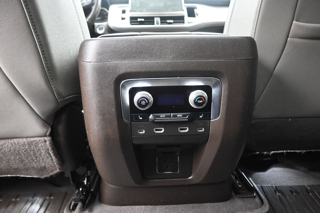 Used 2021 GMC Yukon XL SLT w/ SLT Premium Package AWD/4WD image 42