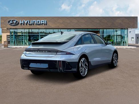 New 2025 Hyundai Ioniq 6 SEL RWD image 7