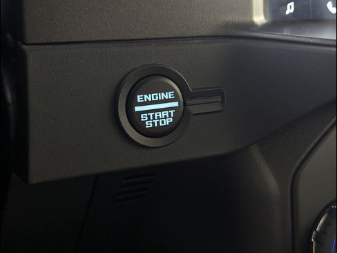 Used 2025 Ford Bronco Badlands AWD/4WD image 31
