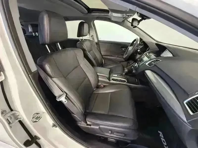 Used 2017 Acura RDX w/ Technology Package AWD/4WD image 19