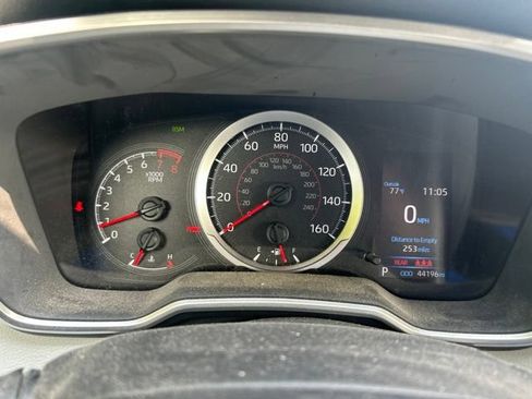 Used 2021 Toyota Corolla SE w/ SE Preferred Package FWD image 16
