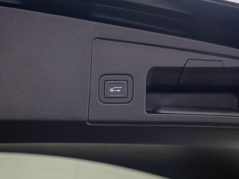 New 2026 Cadillac XT5 Premium Luxury w/ Driver Assist Package image 33