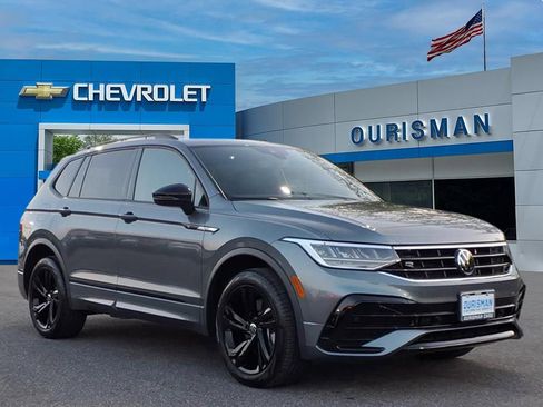Used 2023 Volkswagen Tiguan SE R-Line FWD image 1
