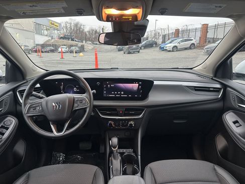 Used 2025 Buick Encore GX Preferred image 31