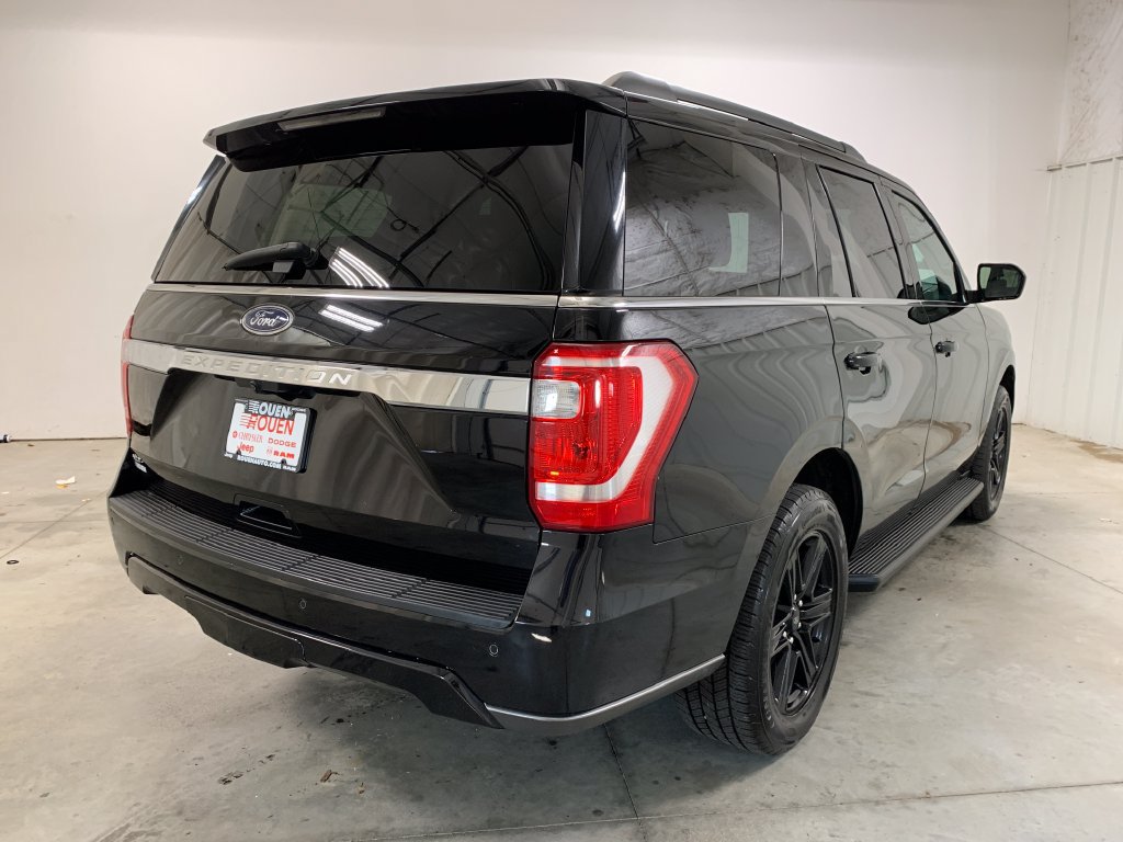 Used 2021 Ford Expedition XLT w/ Black Accent Package AWD/4WD image 26