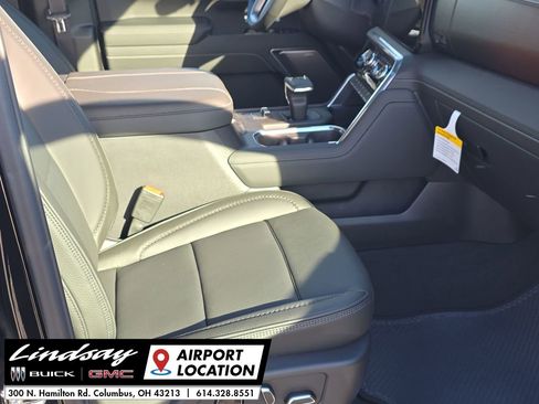 New 2026 GMC Sierra 1500 Denali w/ Technology Package image 30