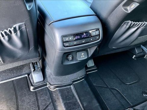 Used 2020 Hyundai Palisade Limited FWD image 35