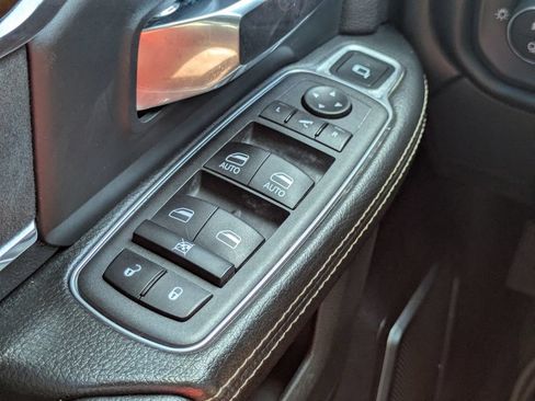 Used 2022 RAM 2500 Laramie AWD/4WD image 24