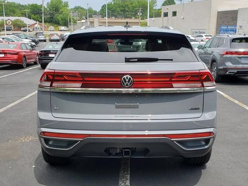 New 2026 Volkswagen Atlas Cross Sport SE AWD/4WD image 4