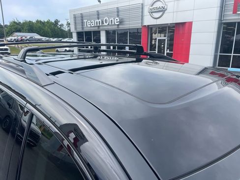 Used 2024 Nissan Pathfinder SL w/ SL Premium Package AWD/4WD image 8