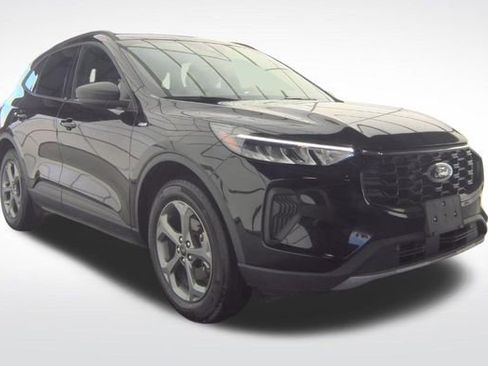 Used 2025 Ford Escape ST-Line AWD/4WD image 9