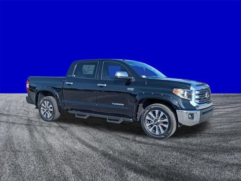 Used 2018 Toyota Tundra Limited w/ Limited Premium Package RWD image 2