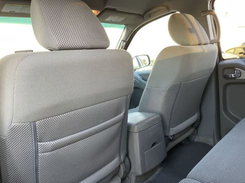 Used 2015 Nissan Frontier SV w/ SV Value Truck Package image 19