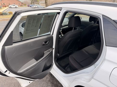 Used 2022 Hyundai Kona N Line w/ Tech Package image 12