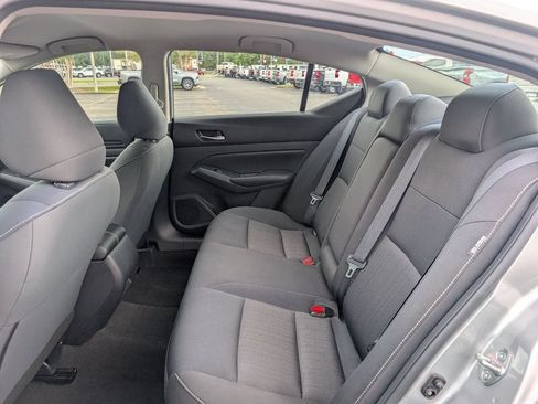 Used 2022 Nissan Altima 2.5 S FWD image 34