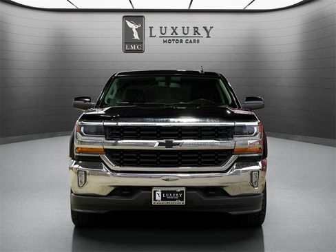 Used 2018 Chevrolet Silverado 1500 LT w/ All Star Edition image 9