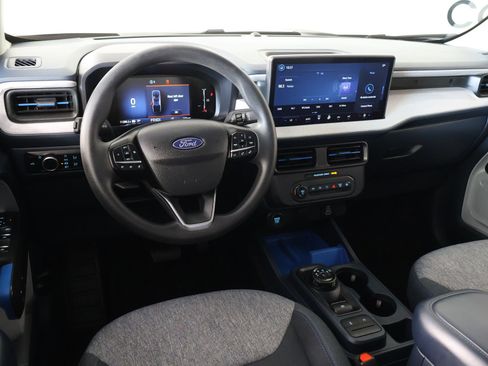 Used 2025 Ford Maverick XLT w/ Equipment Group 302A AWD/4WD image 2