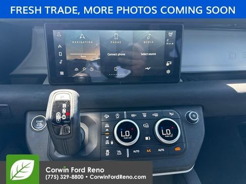 Used 2023 Land Rover Defender 110 X-Dynamic SE AWD/4WD image 17