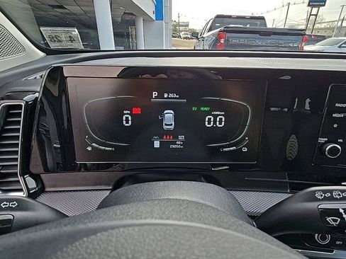 Used 2023 Kia Sportage LX image 15