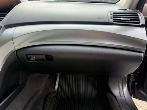 Used 2010 Acura TL SH-AWD image 39