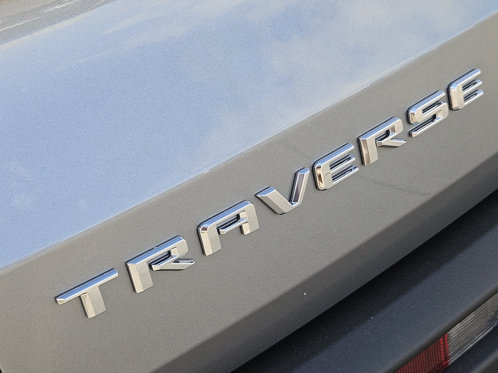 New 2027 Chevrolet Traverse LT w/ Driver Confidence Package FWD image 8