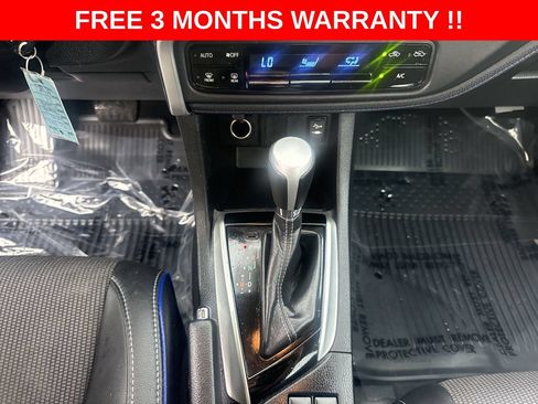 Used 2018 Toyota Corolla SE FWD image 19