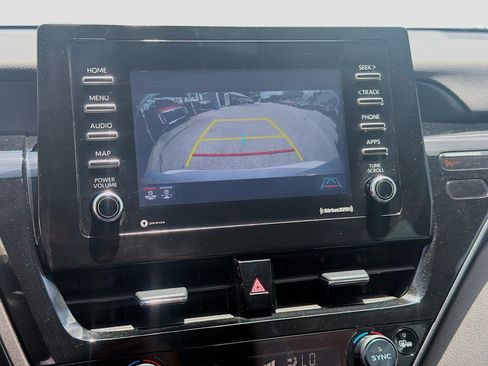 Used 2022 Toyota Camry SE w/ Convenience Package FWD image 13