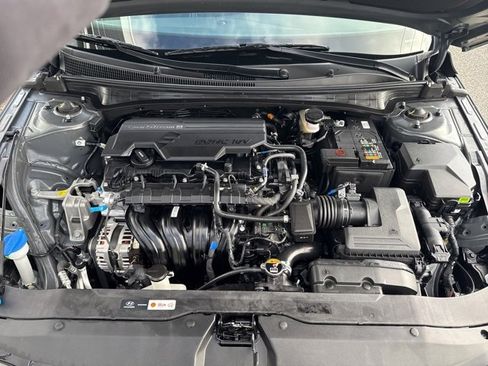 Certified 2025 Hyundai Elantra Sport image 67