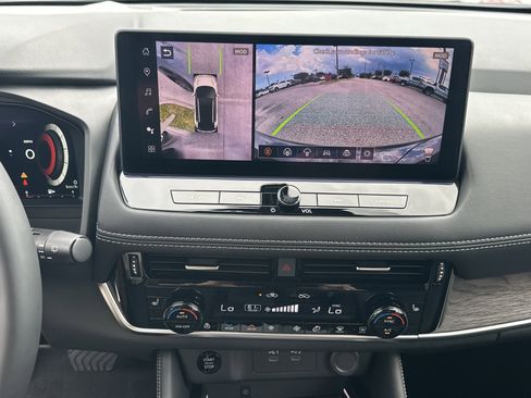 New 2026 Nissan Rogue Platinum image 19