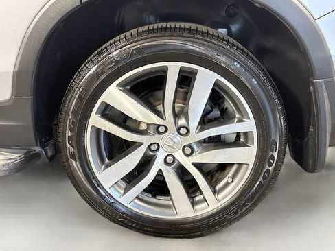 Used 2017 Honda Pilot Elite image 37