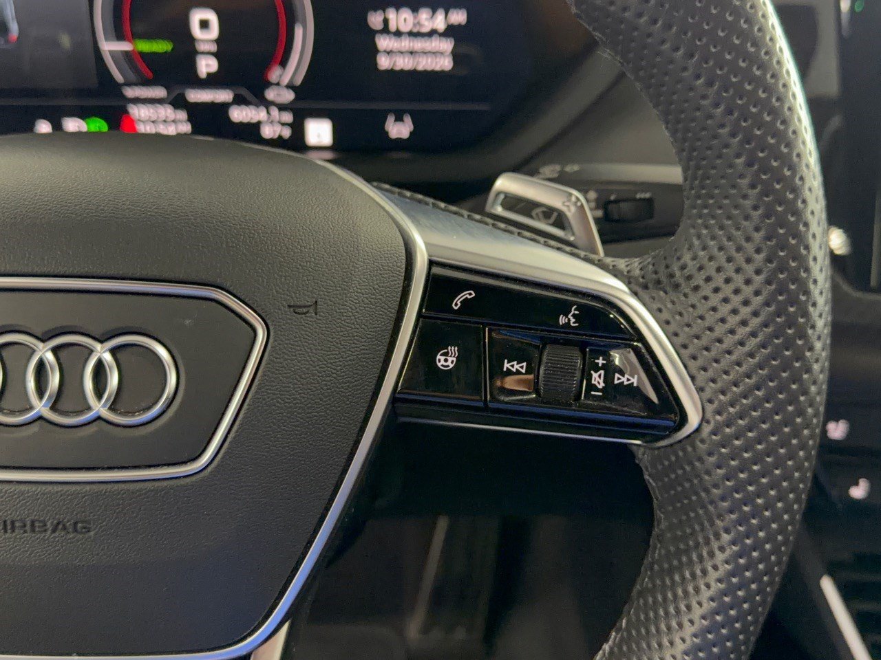 Certified 2023 Audi RS e-tron GT w/ Carbon Performance Package AWD/4WD image 19