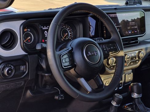 Used 2024 Jeep Wrangler Sport S image 28