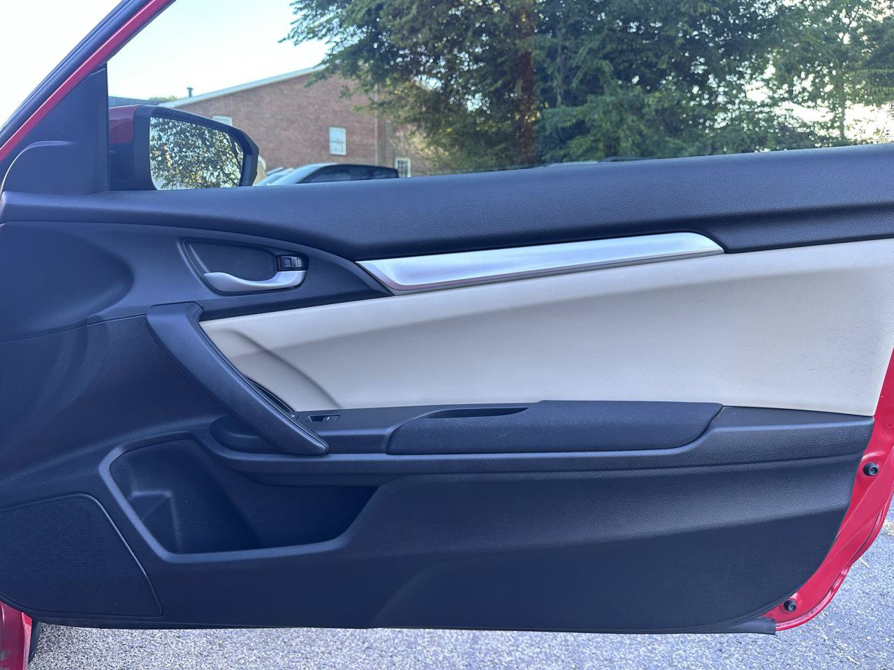 Used 2016 Honda Civic LX-P image 28