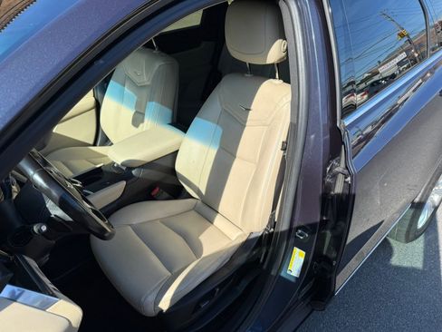 Used 2018 Cadillac XT5 FWD image 7