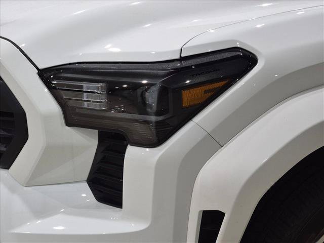 Used 2026 Toyota Tacoma TRD Sport w/ TRD Sport Upgrade Package AWD/4WD image 10