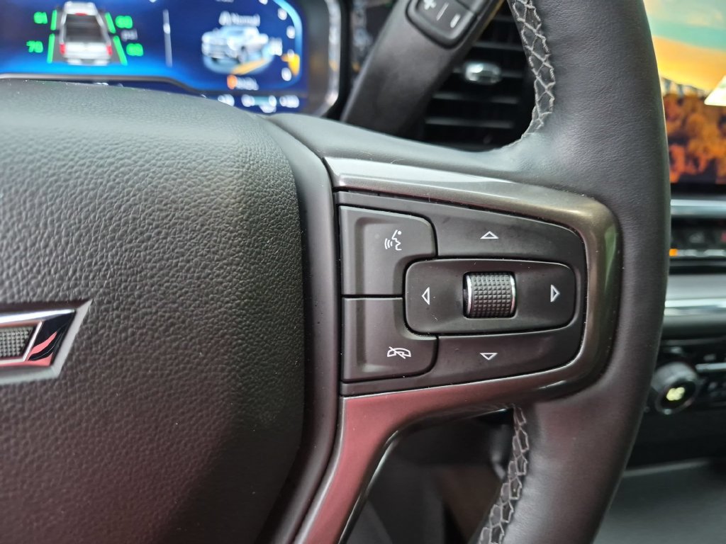 Used 2024 Chevrolet Silverado 2500 High Country w/ High Country Premium Package AWD/4WD image 16