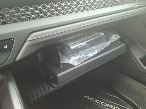 Used 2024 Honda Accord EX image 27