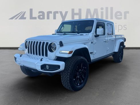 Used 2023 Jeep Gladiator Overland image 1